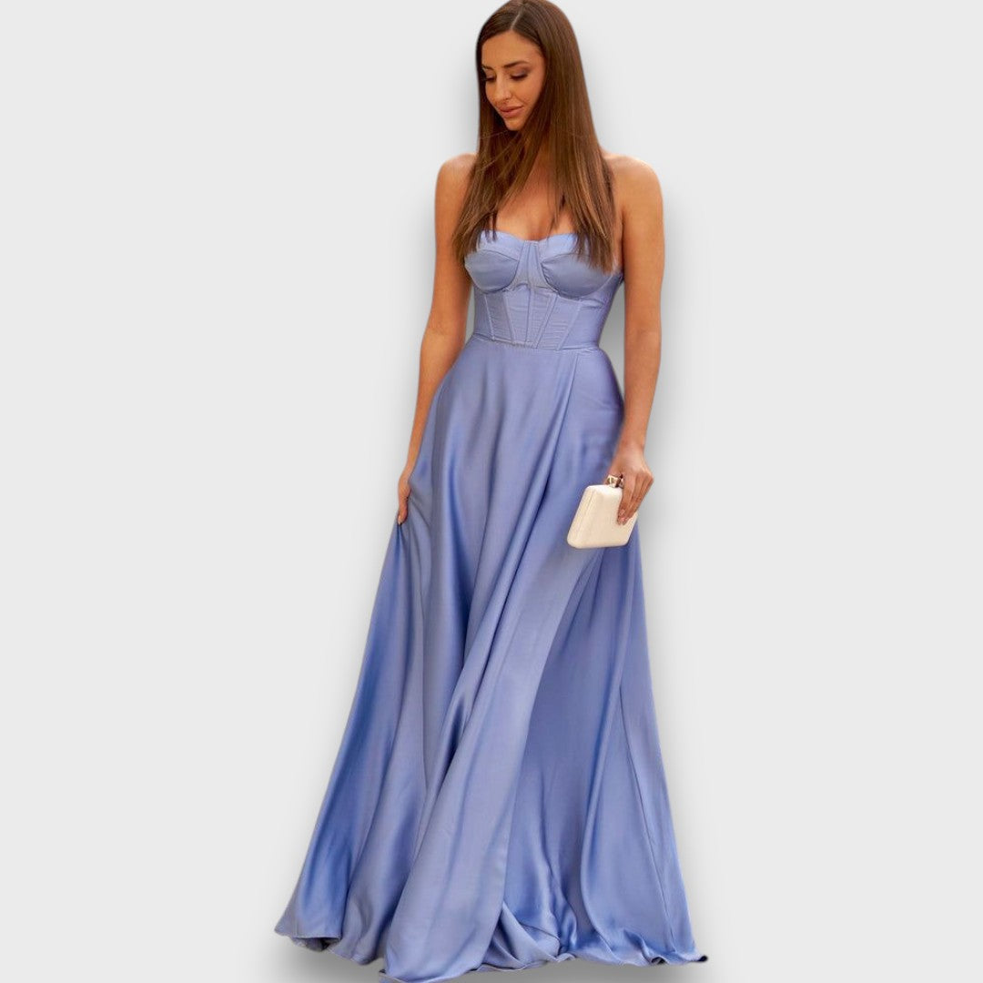 Victoria – Langes Kleid mit Rückenschnürung und Schlitz - Emma Fioretti