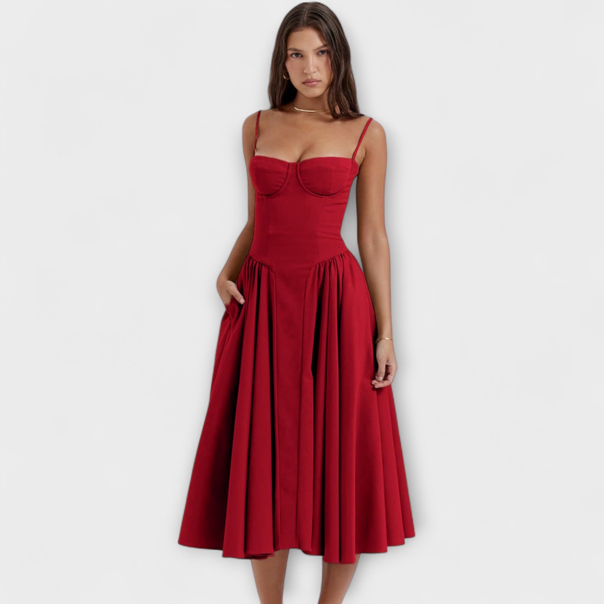 Ameline – Feminines Midikleid mit Taillenfokus