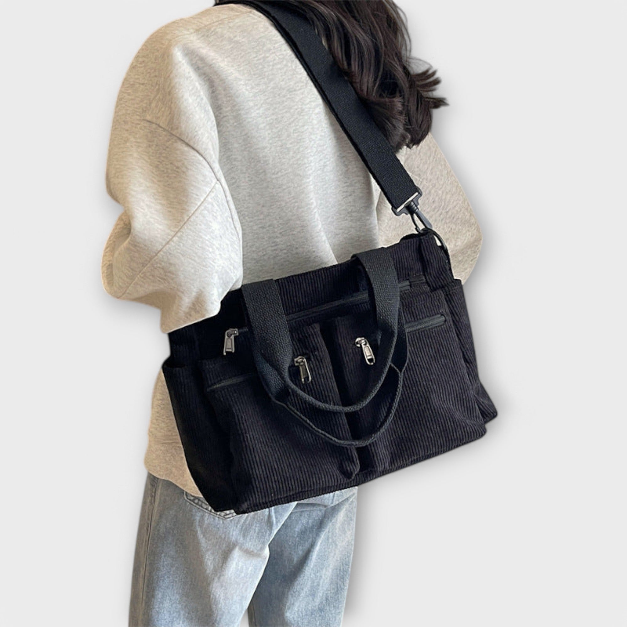 Emma Fioretti – Klassische Tote aus Cord Emma Fioretti