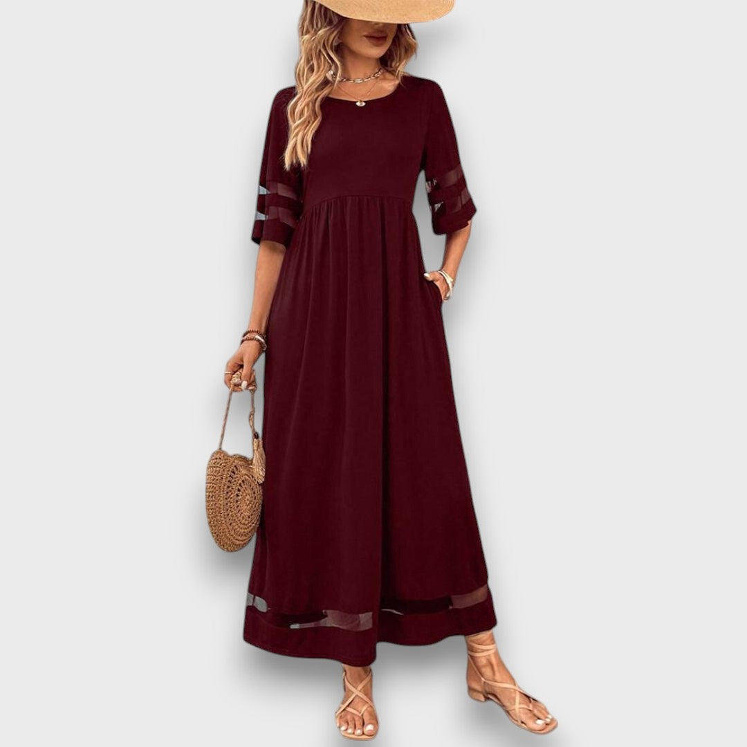 Lenava – Schwarzes Kleid mit transparenten Akzenten