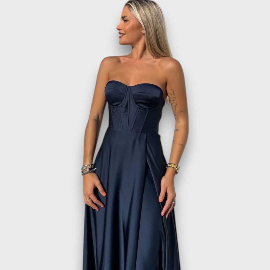 Victoria – Langes Kleid mit Rückenschnürung und Schlitz - Emma Fioretti