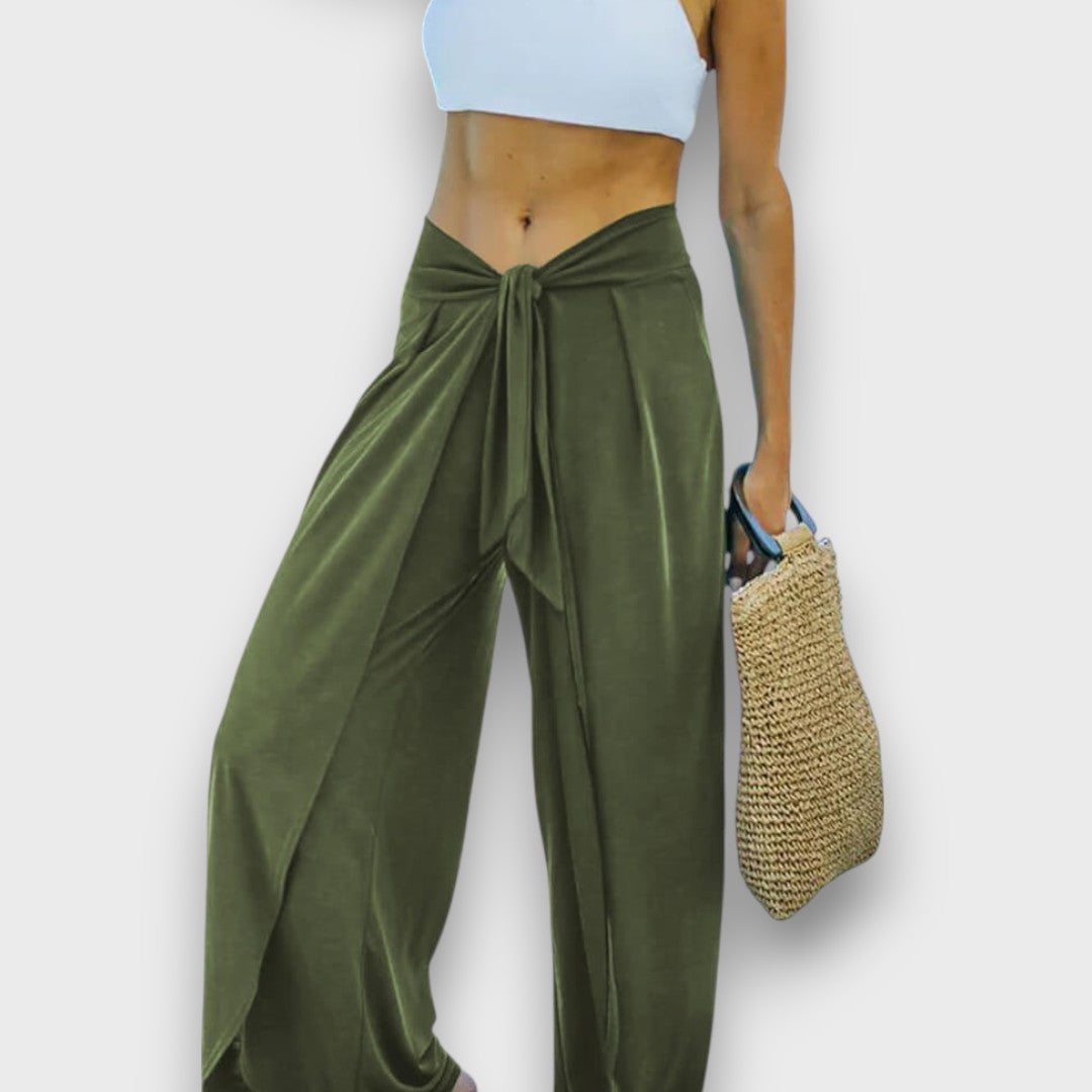 Narella – Sommerhose mit Wickeleffekt und Bindegürtel