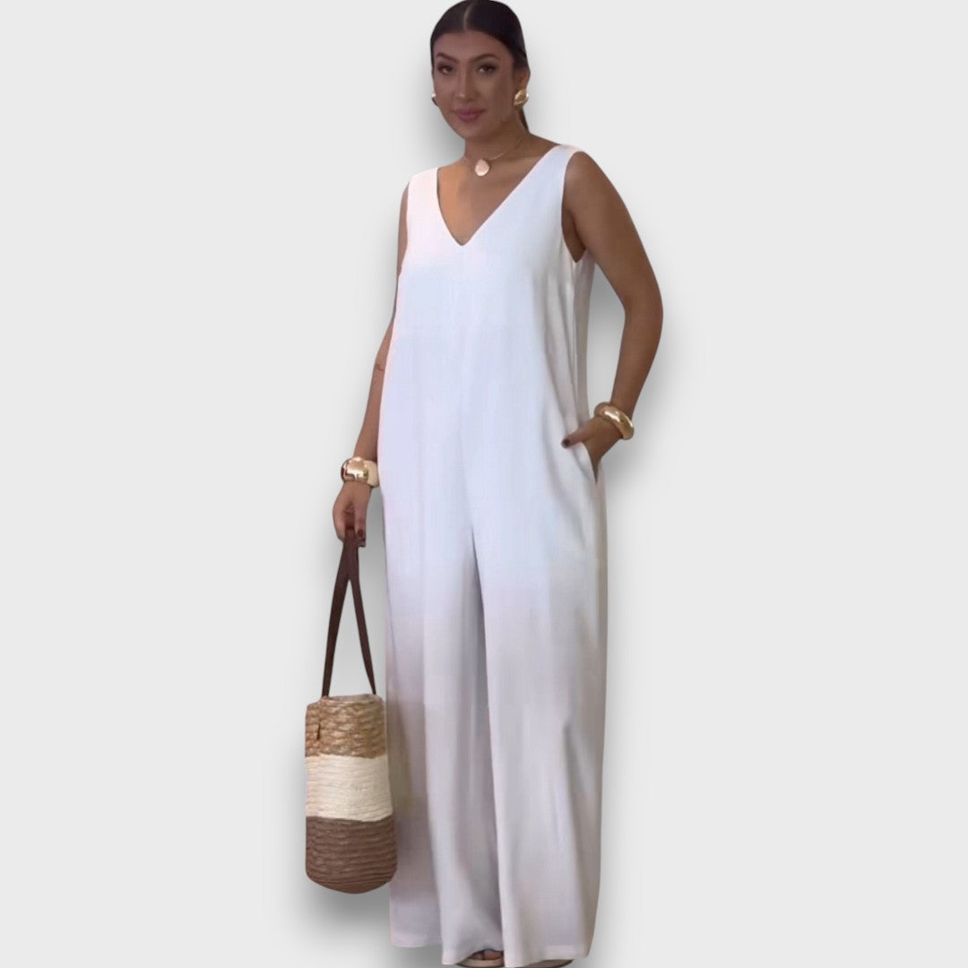 Aubrine – Fließender Jumpsuit mit V-Ausschnitt - Emma Fioretti