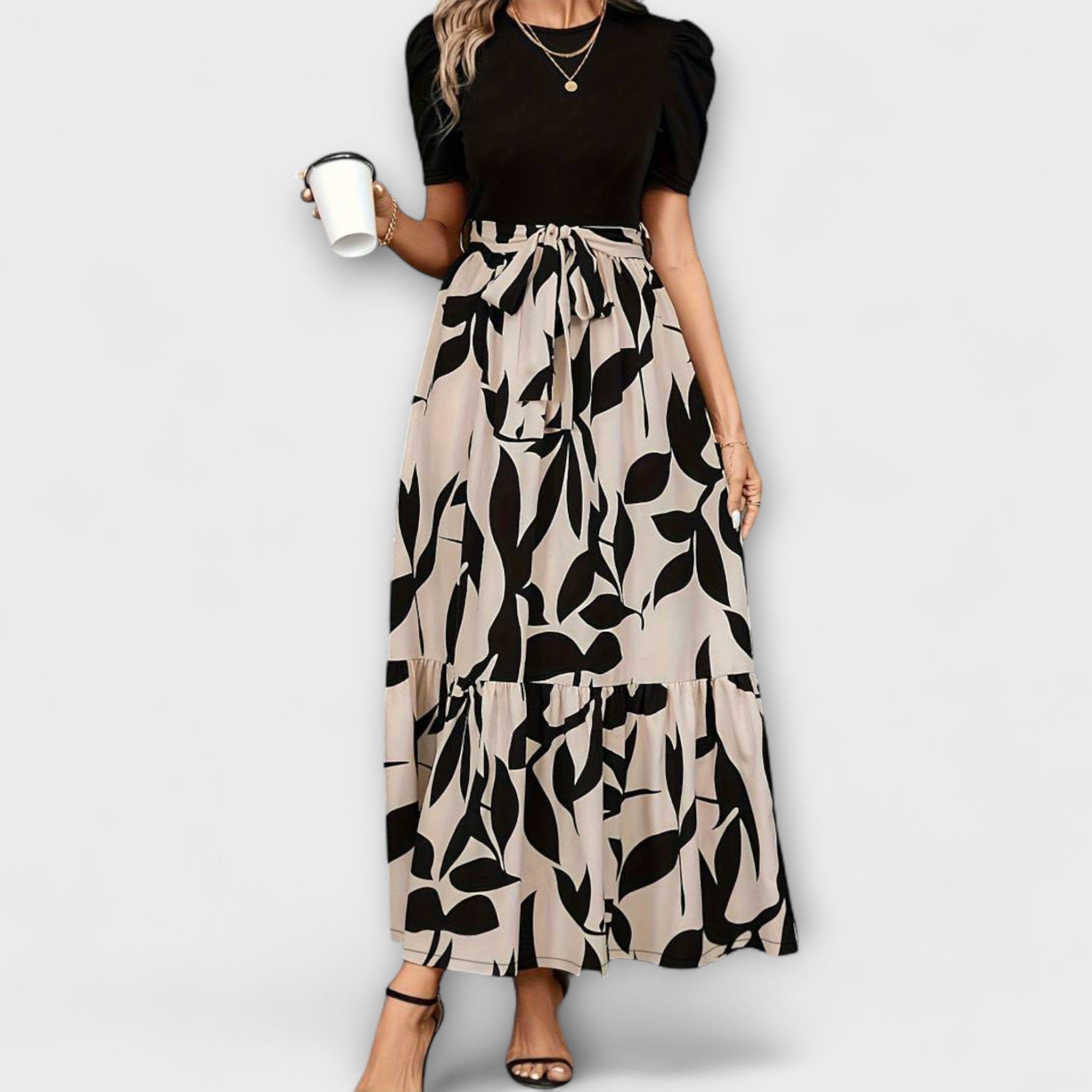Jarelle – Kleid mit Bindetaille und Blattprint