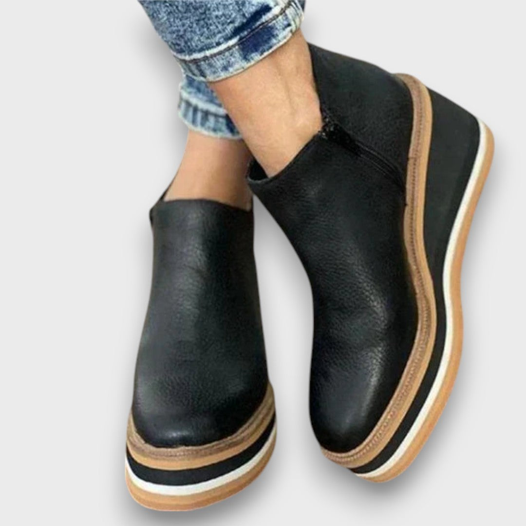 Alvaya – Alltagstaugliche Keilstiefeletten mit Stil