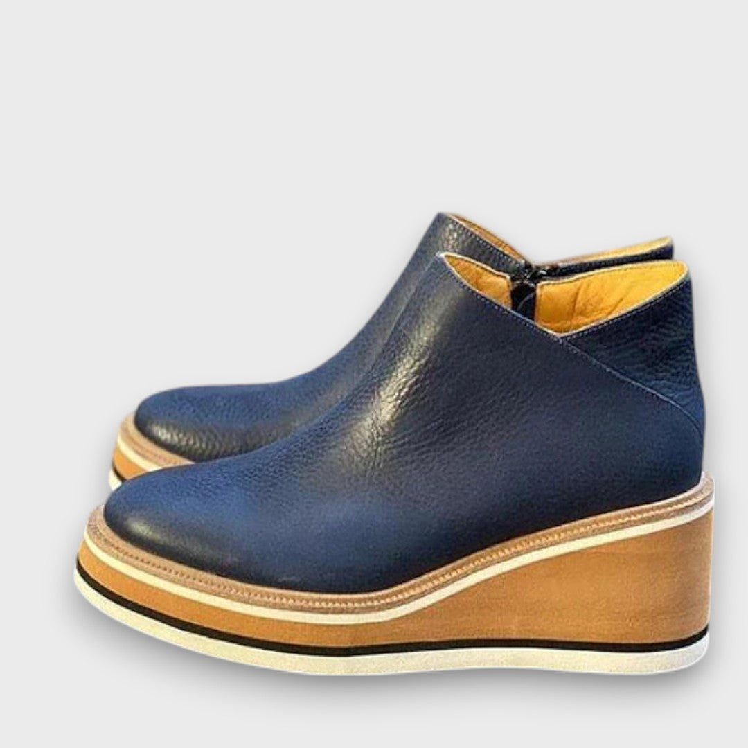 Alvaya – Alltagstaugliche Keilstiefeletten mit Stil