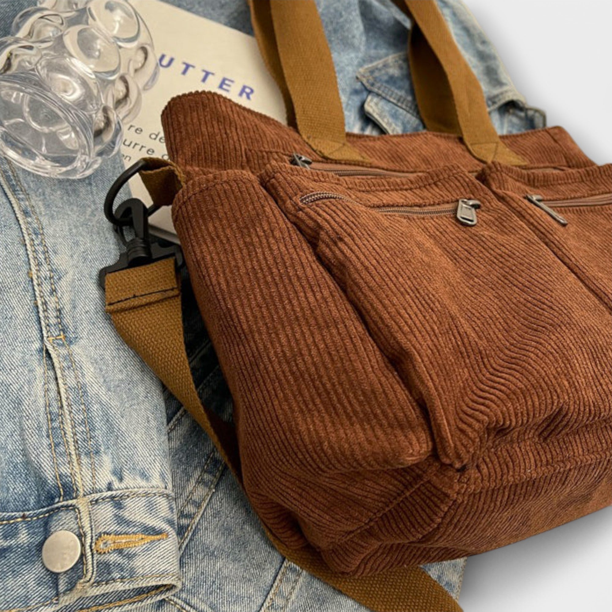 Emma Fioretti – Klassische Tote aus Cord Emma Fioretti