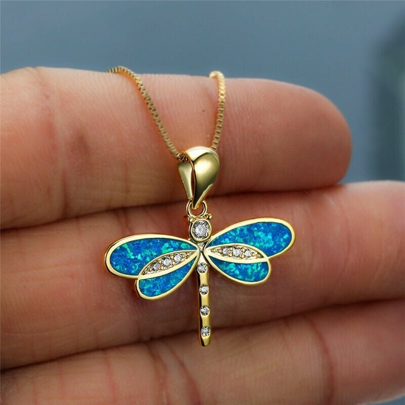 Elunaria – Libellen-Collier mit schimmerndem Akzent