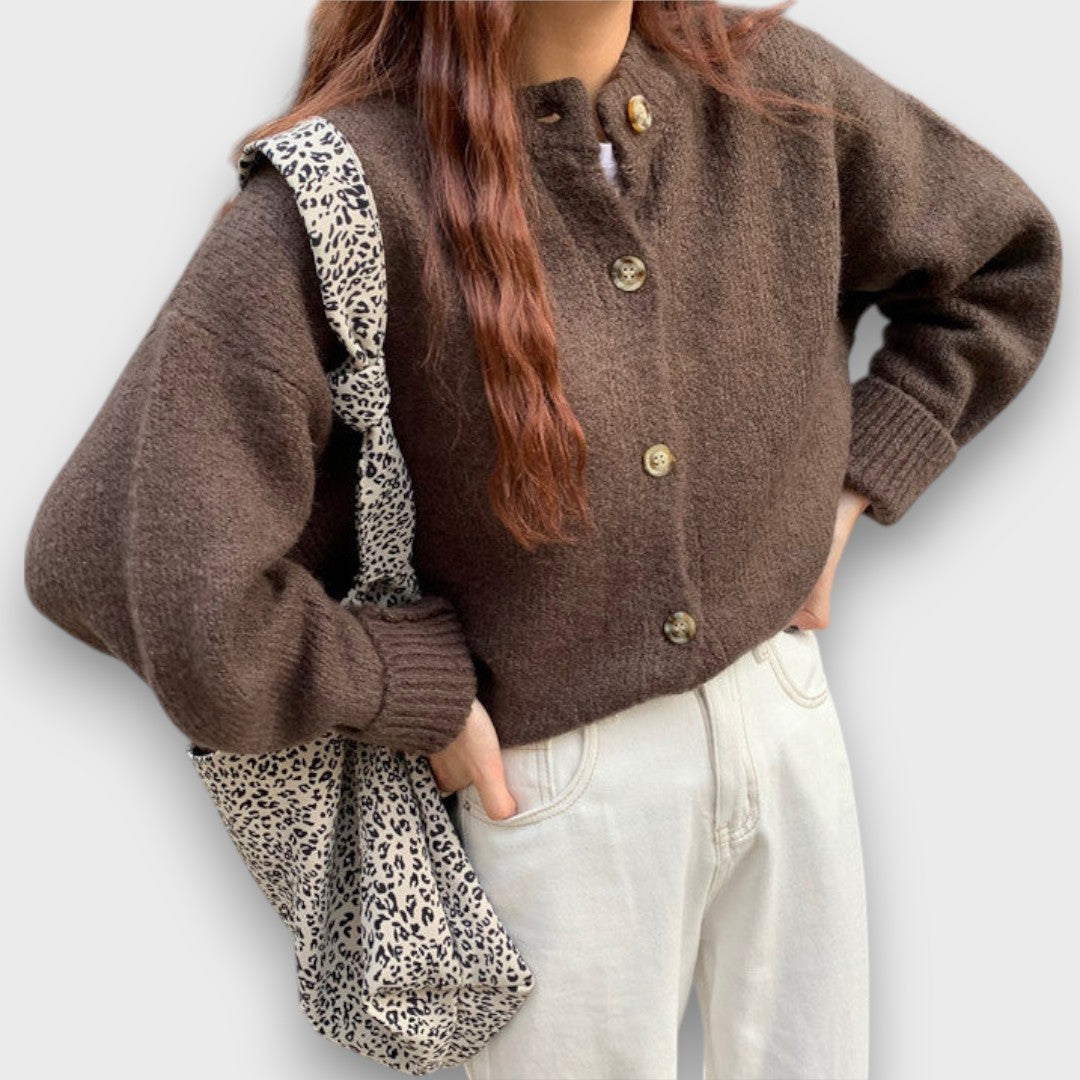 Celore – Warmer Cardigan in Mokka Emma Fioretti