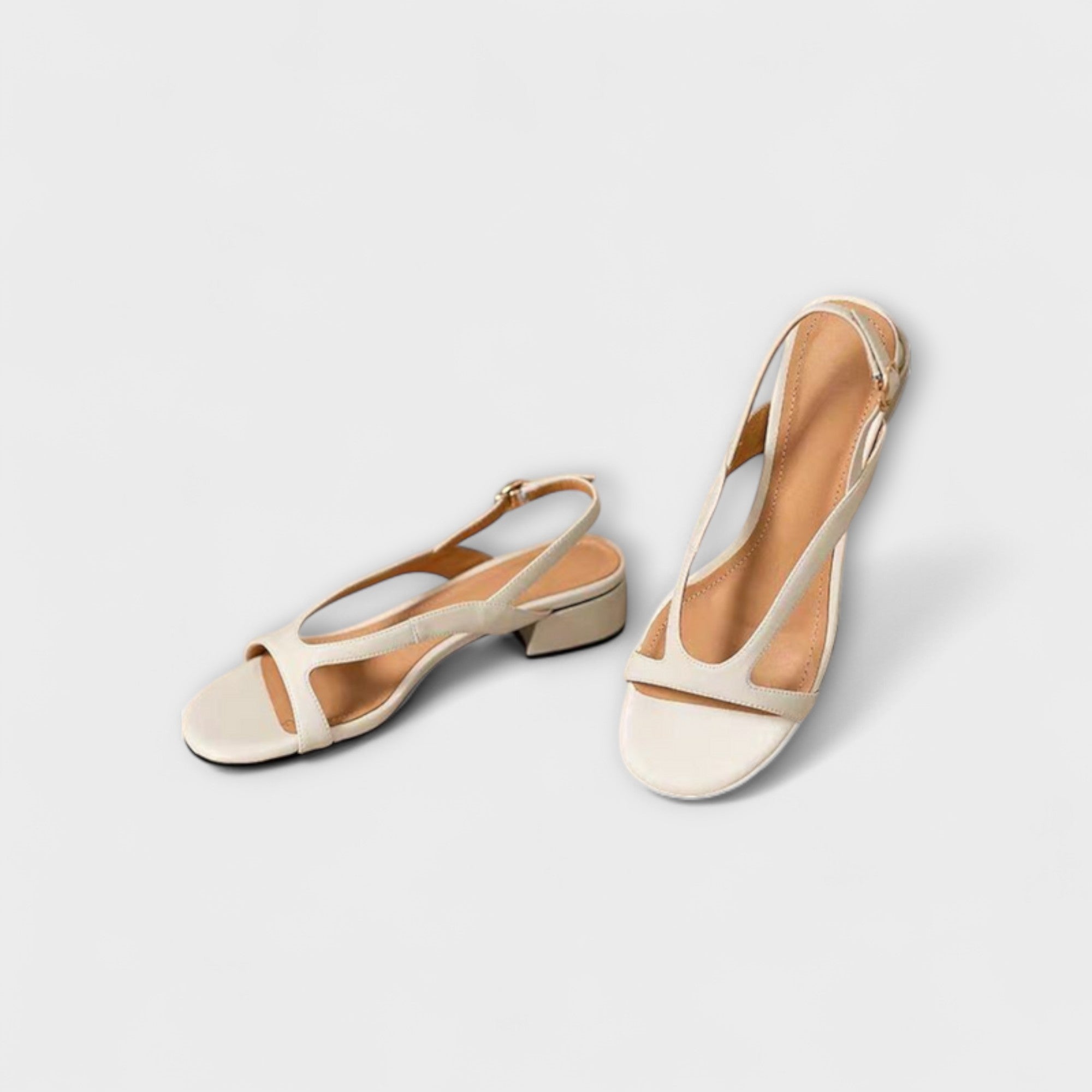 Almira – Flache Riemchensandalen mit feinem Finish