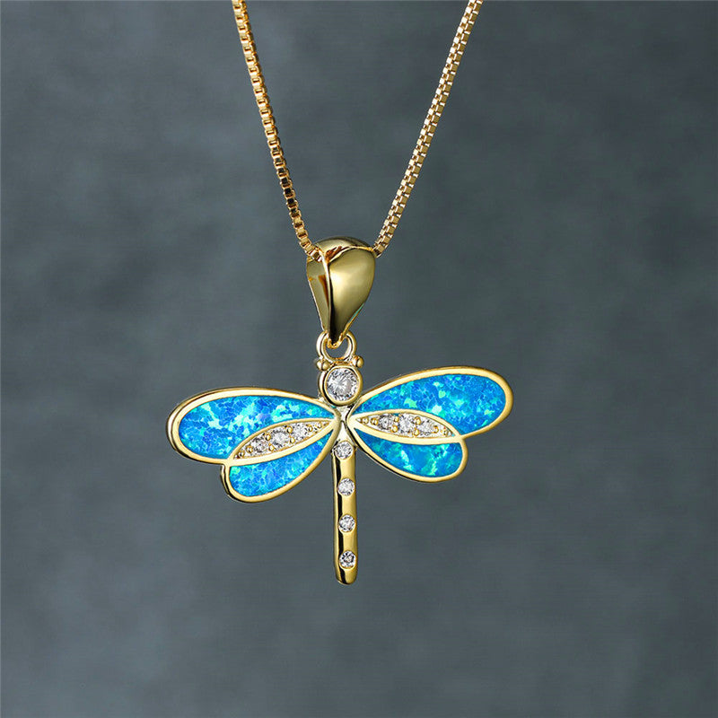 Elunaria – Libellen-Collier mit schimmerndem Akzent