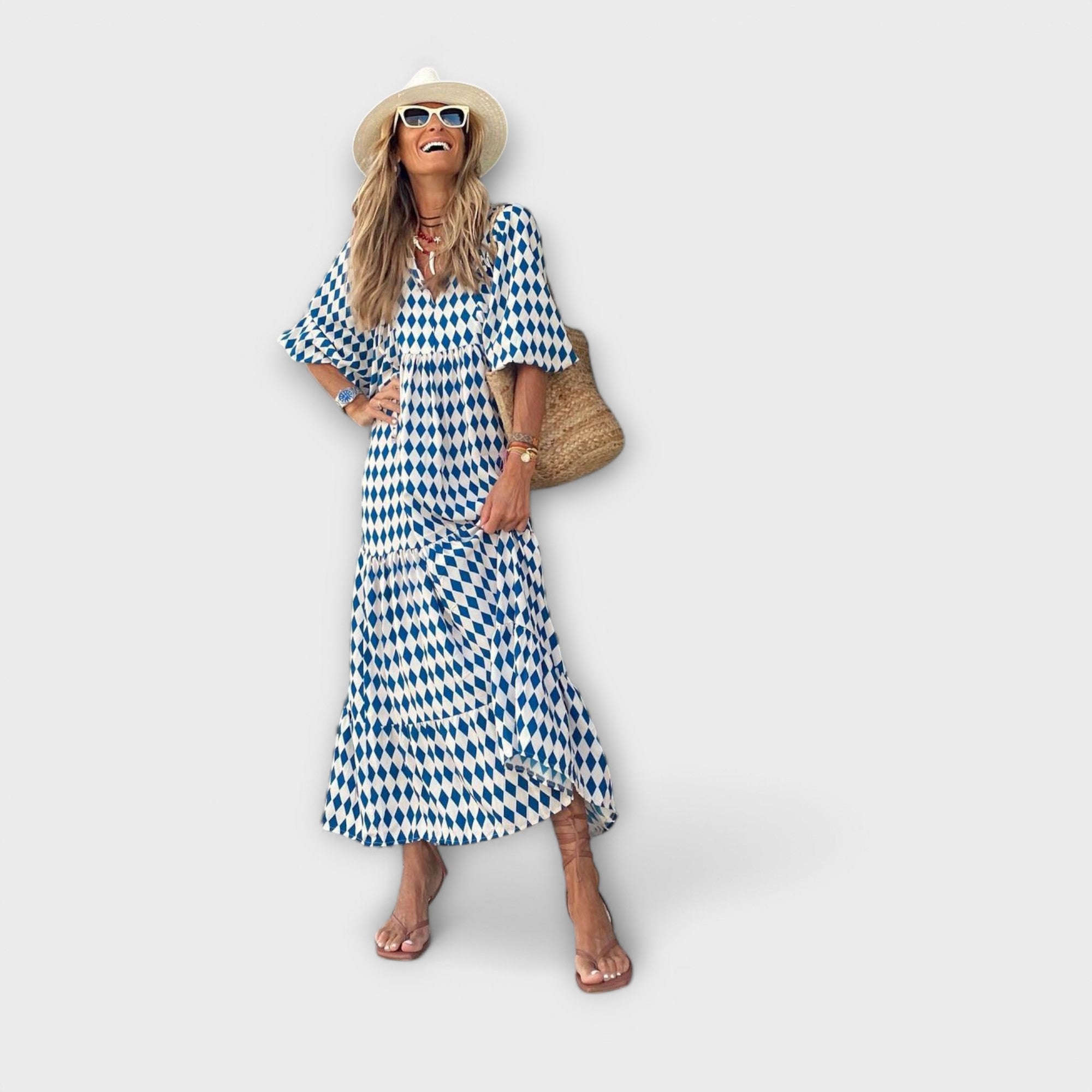 Camila – Maxikleid mit Retro-Print und Statement-Schnitt