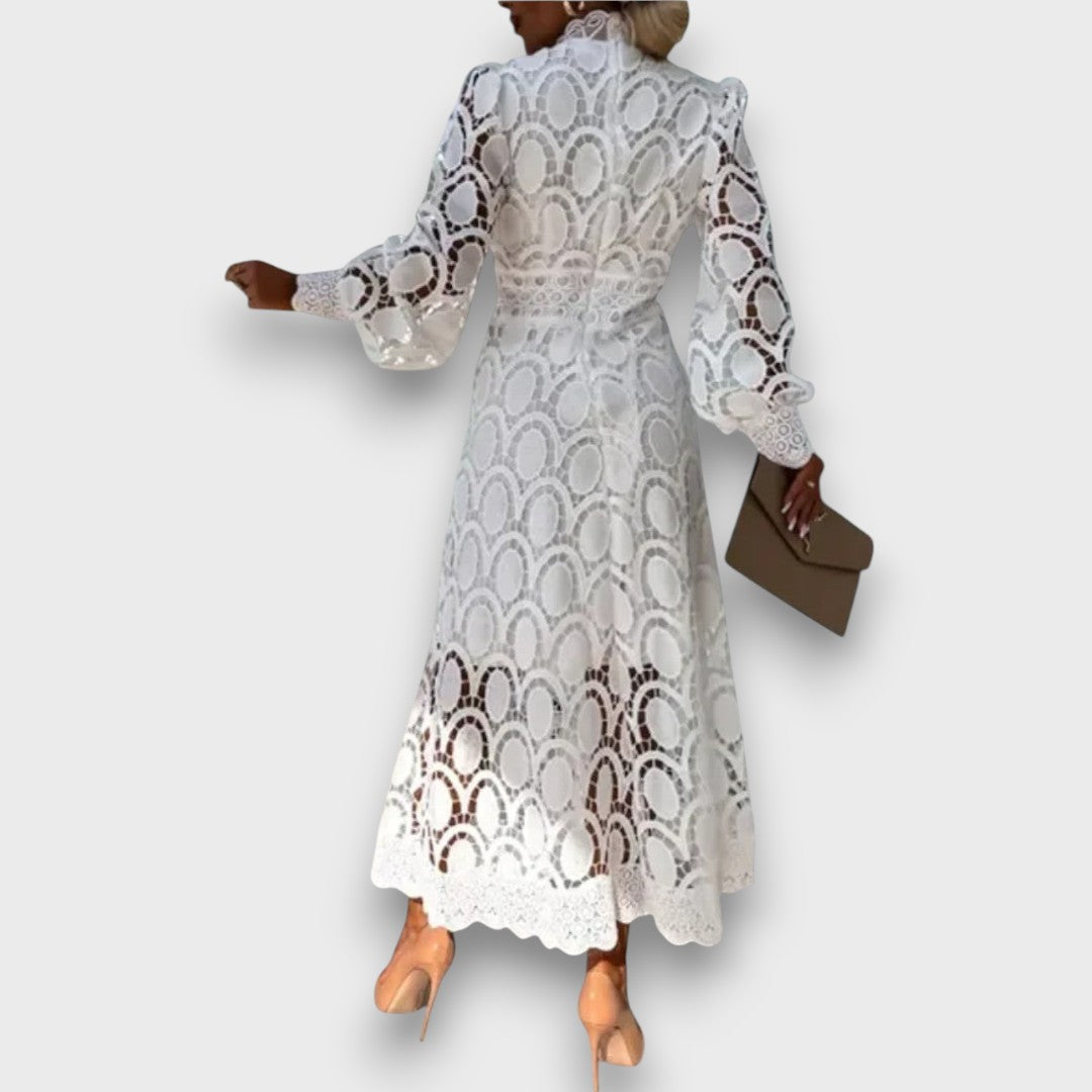 Charlotte – Romantisches Midikleid mit betonter Taille Emma Fioretti