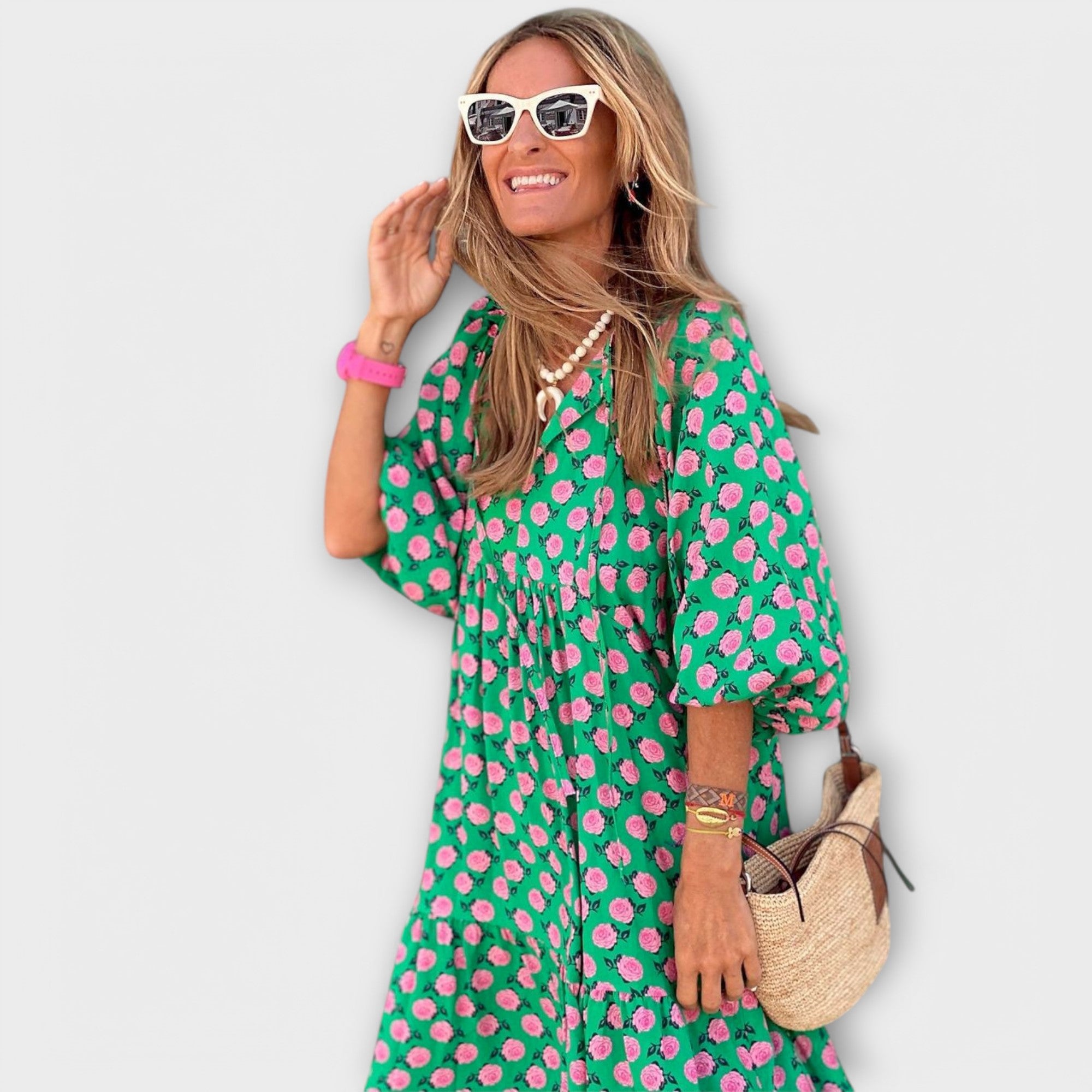 Camila – Maxikleid mit Retro-Print und Statement-Schnitt