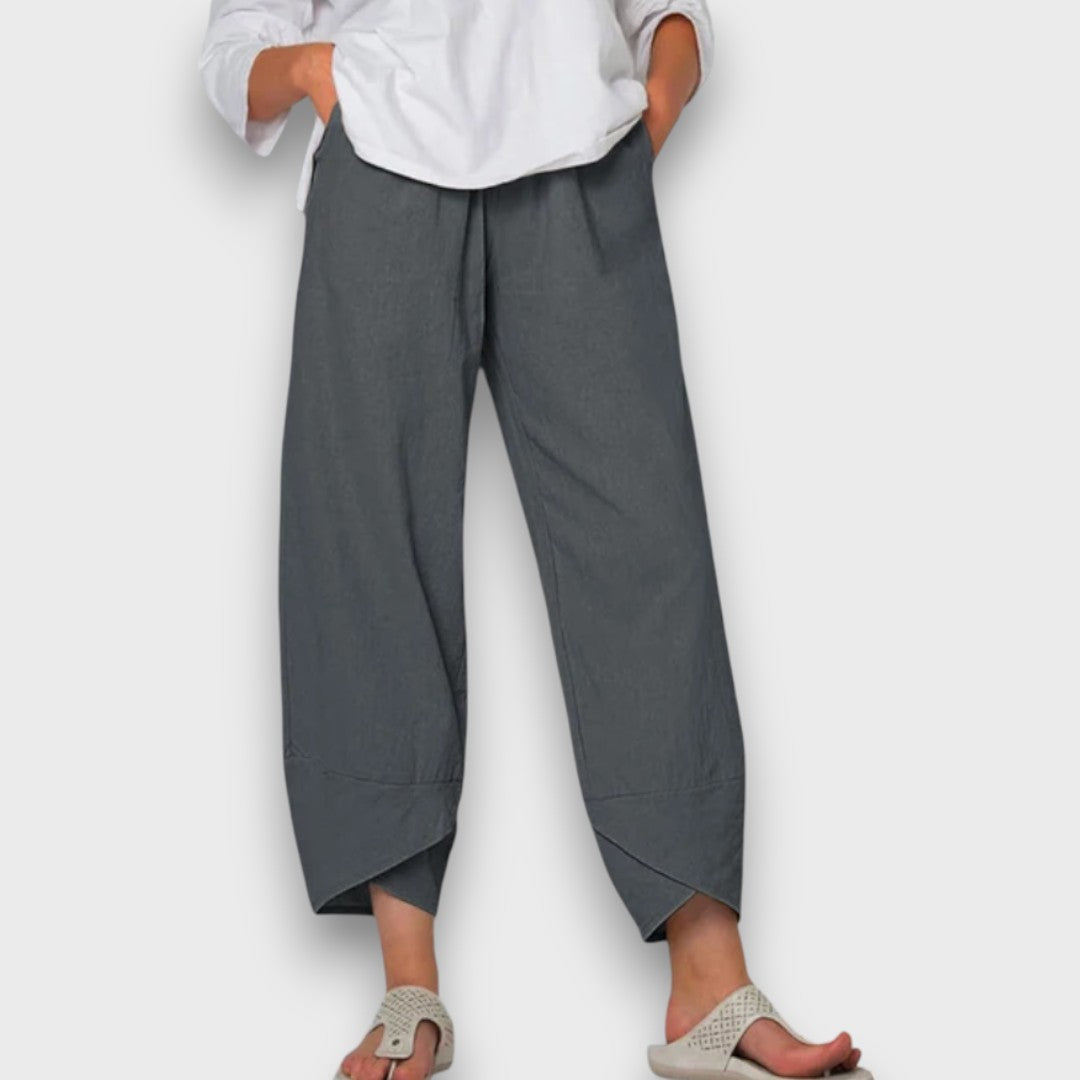 Neve – Leichte Sommerhose mit modernem Beinabschluss