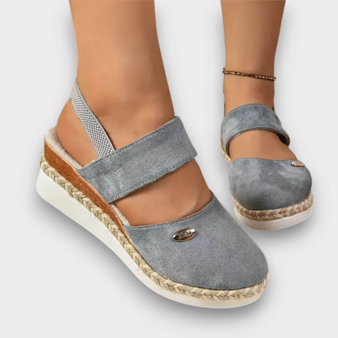 Noreva – Plateau-Sandale mit Komfortdesign