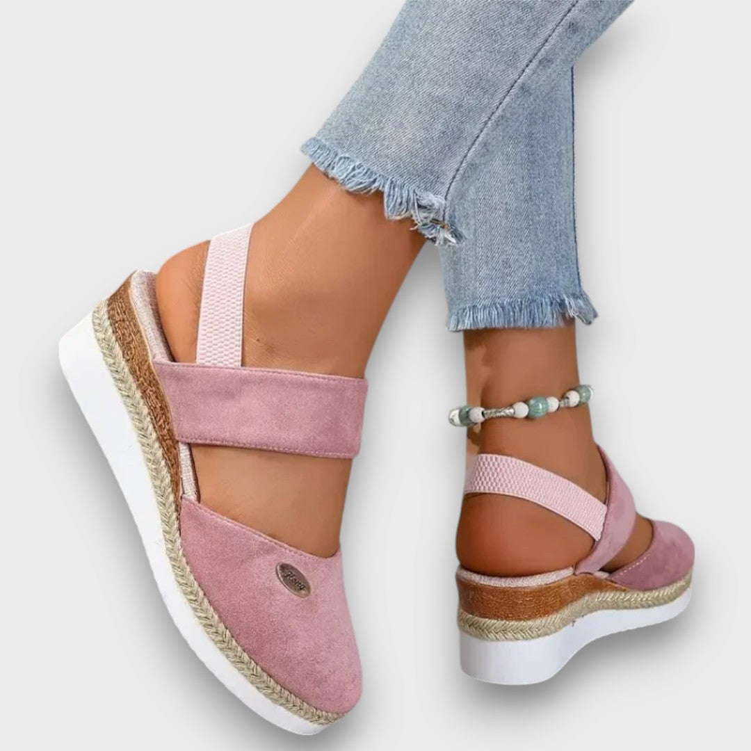 Noreva – Plateau-Sandale mit Komfortdesign