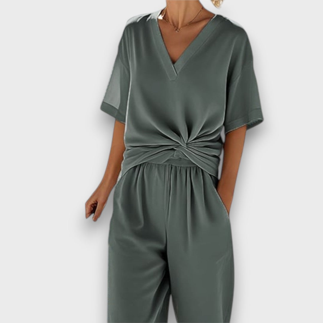 Lurelia – Cross-Pleated Jumpsuit