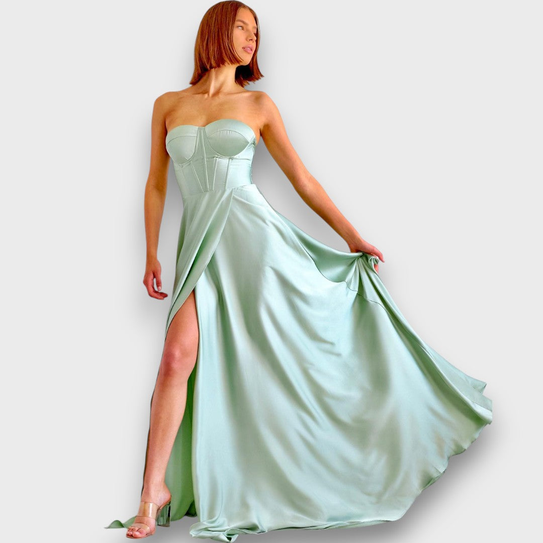 Victoria – Langes Kleid mit Rückenschnürung und Schlitz - Emma Fioretti
