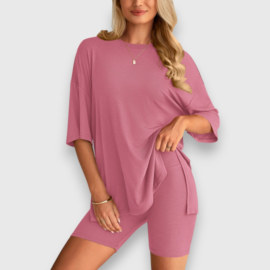Malia – Lounge-Set aus Oversize-Shirt und Shorts Emma Fioretti