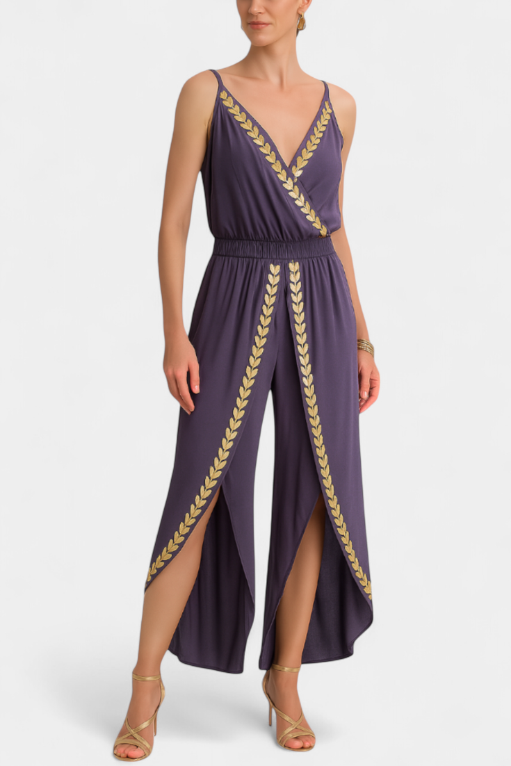 Sereya – Jumpsuit mit goldenen Details und Beinschlitz