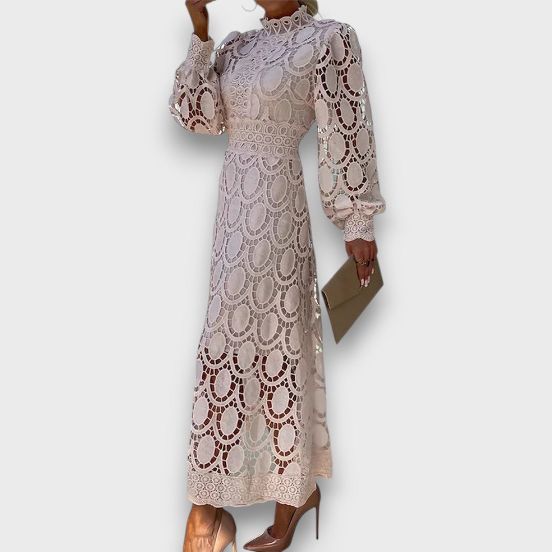 Charlotte – Romantisches Midikleid mit betonter Taille Emma Fioretti