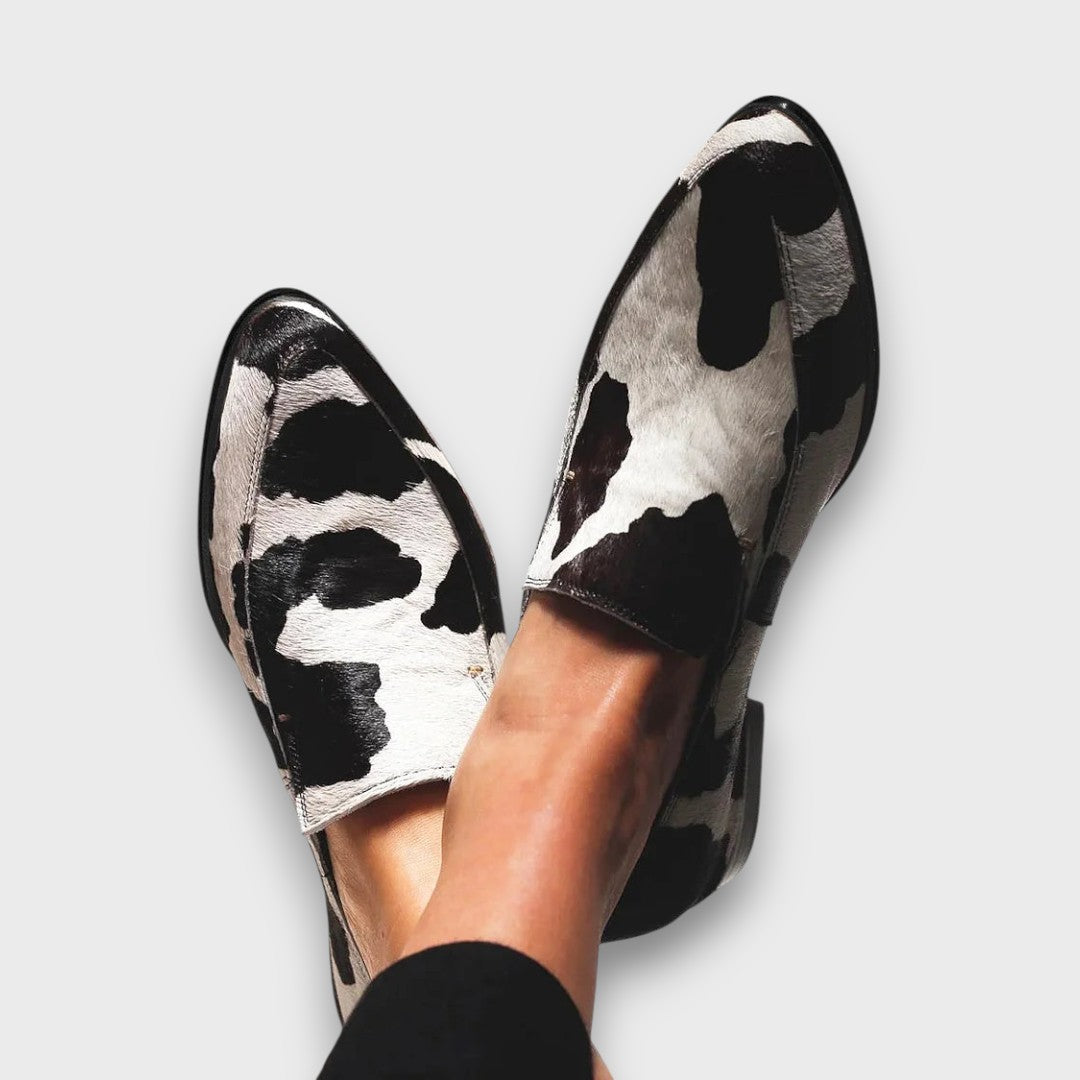 Raisa – Loafer im Cow-Print mit Statement-Faktor - Emma Fioretti