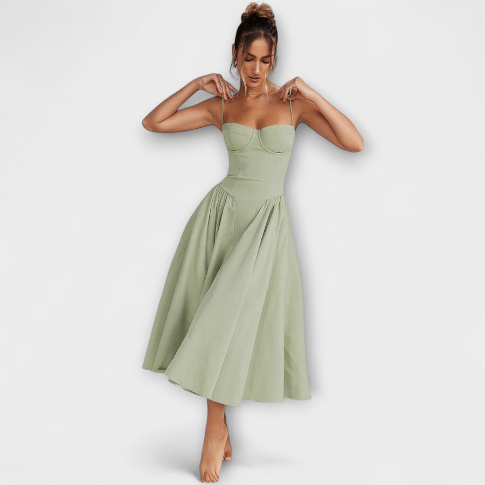 Ameline – Feminines Midikleid mit Taillenfokus
