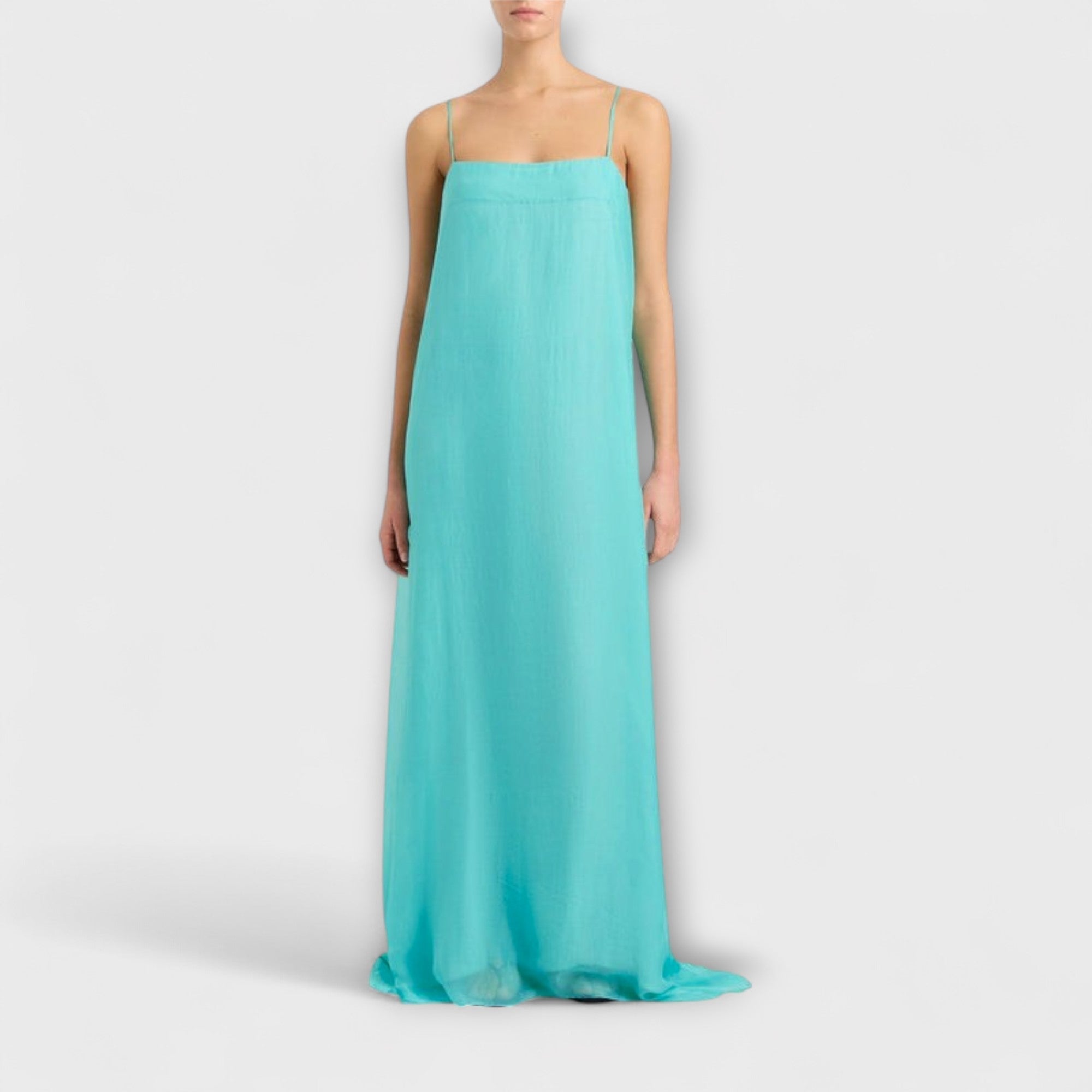 Livara – Fließendes Maxikleid mit zarten Trägern