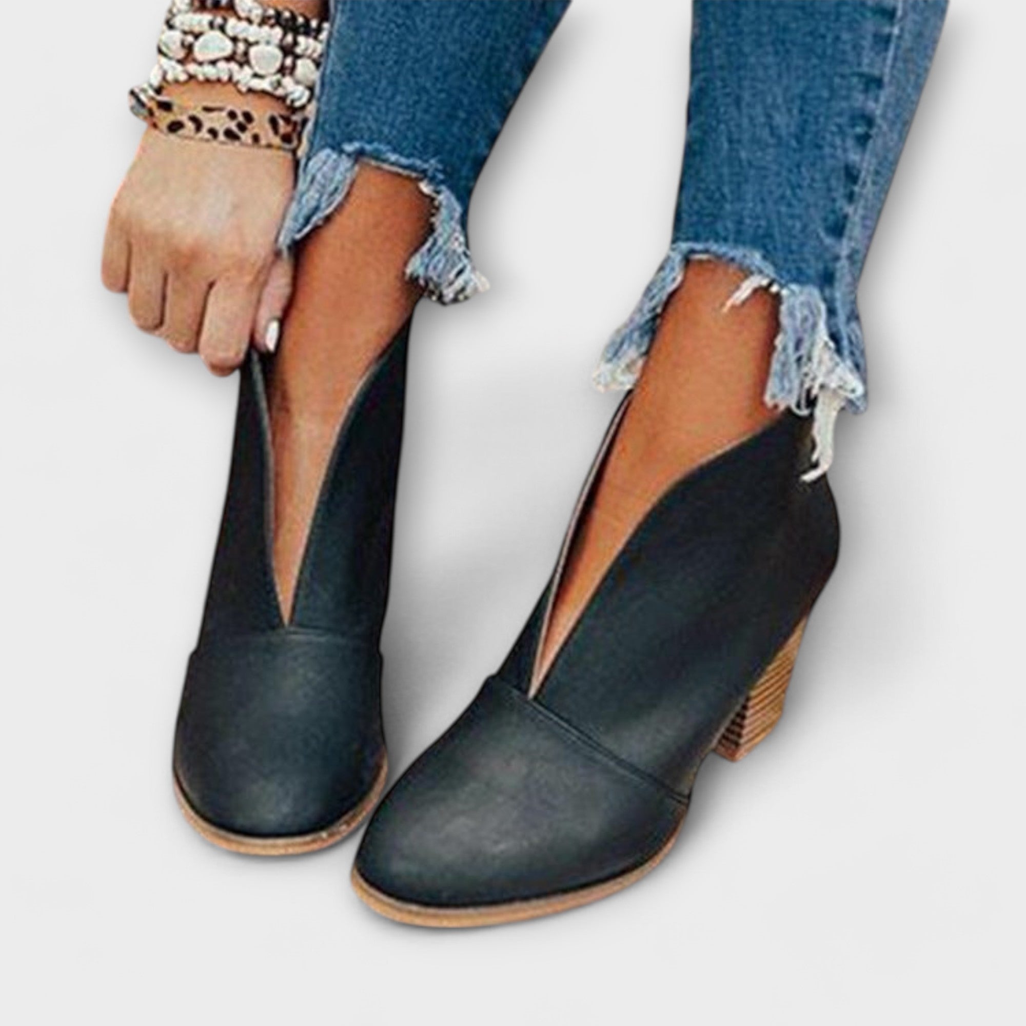 Nowoczesne buty do kostki Emma Fioretti