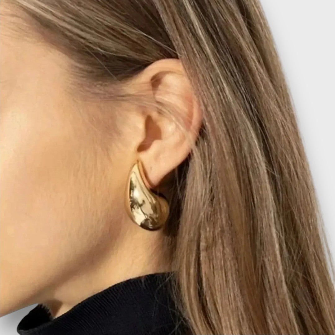 Ivy – Skulpturale Ohrstecker in Gold oder Silber Emma Fioretti