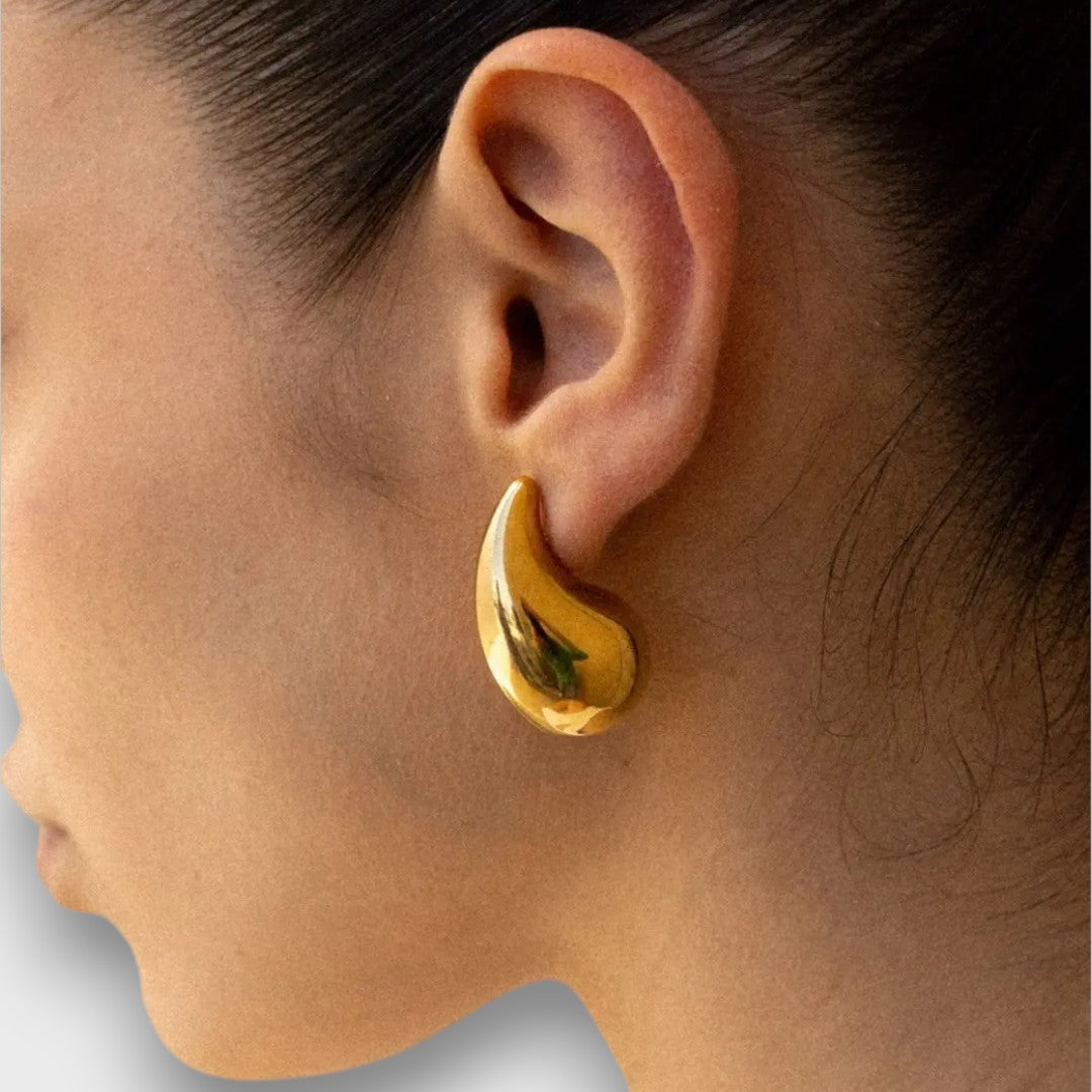 Ivy – Skulpturale Ohrstecker in Gold oder Silber Emma Fioretti