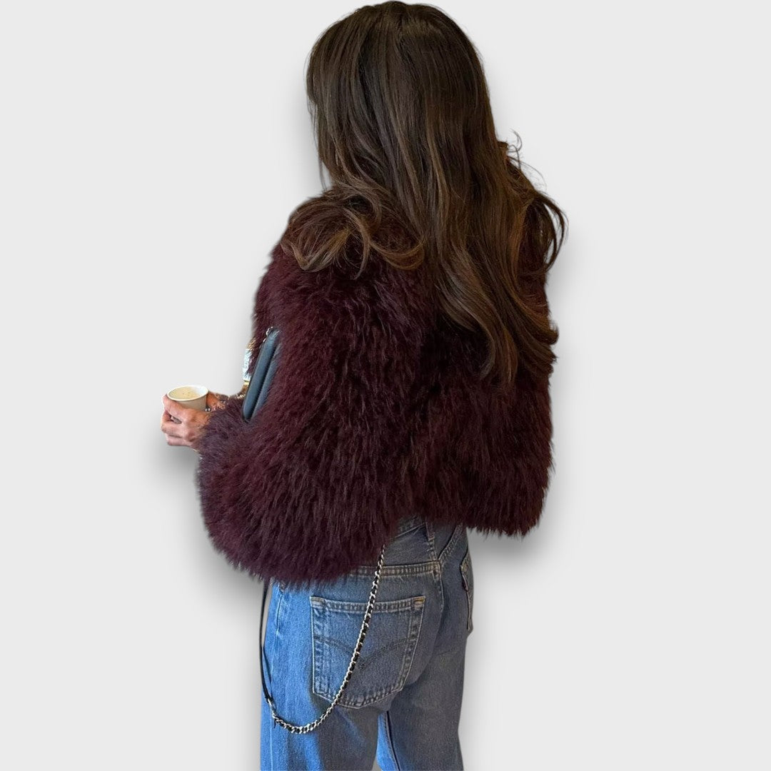 Mile – Luxus-Fake-Fur in tiefem Burgund Emma Fioretti