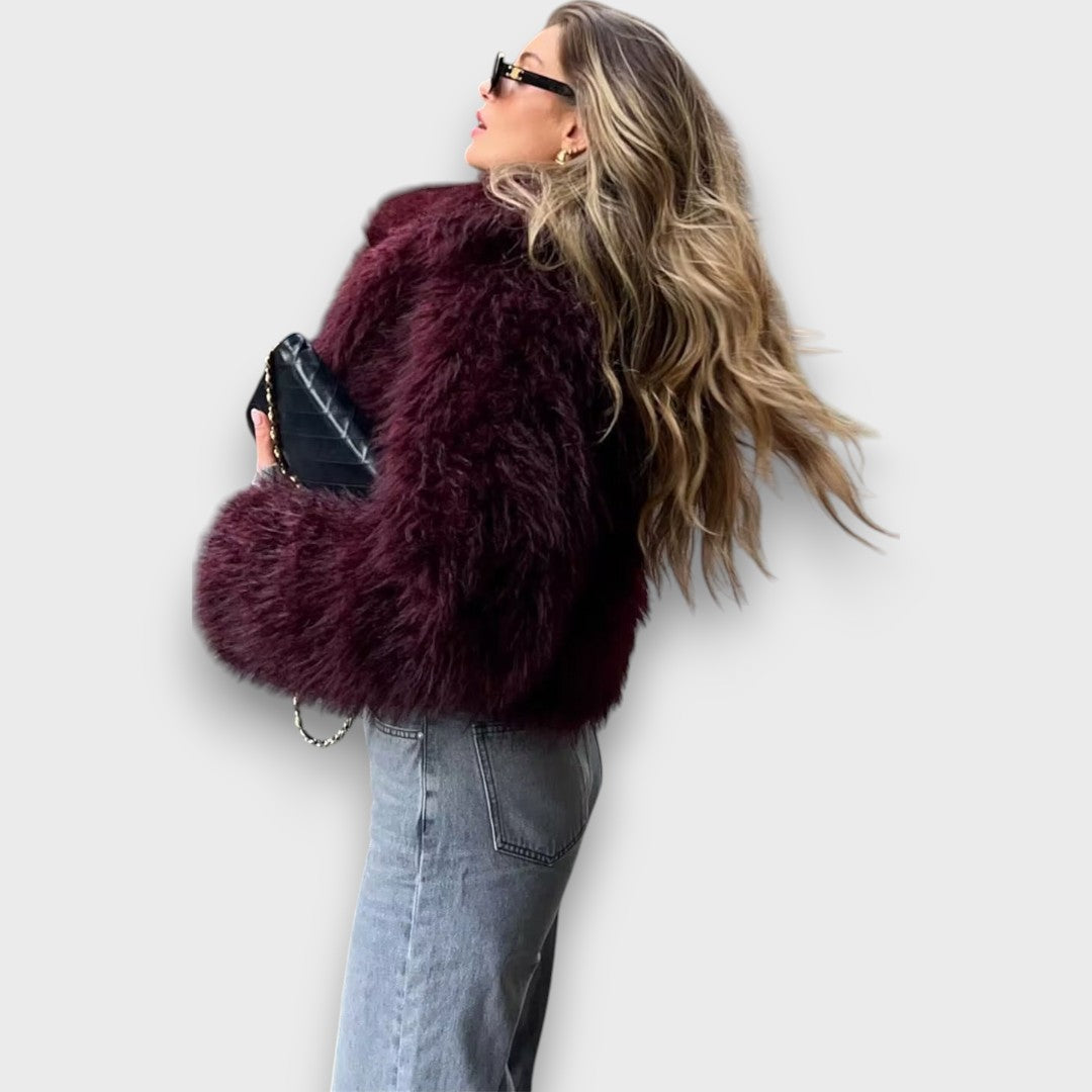 Mile – Luxus-Fake-Fur in tiefem Burgund Emma Fioretti