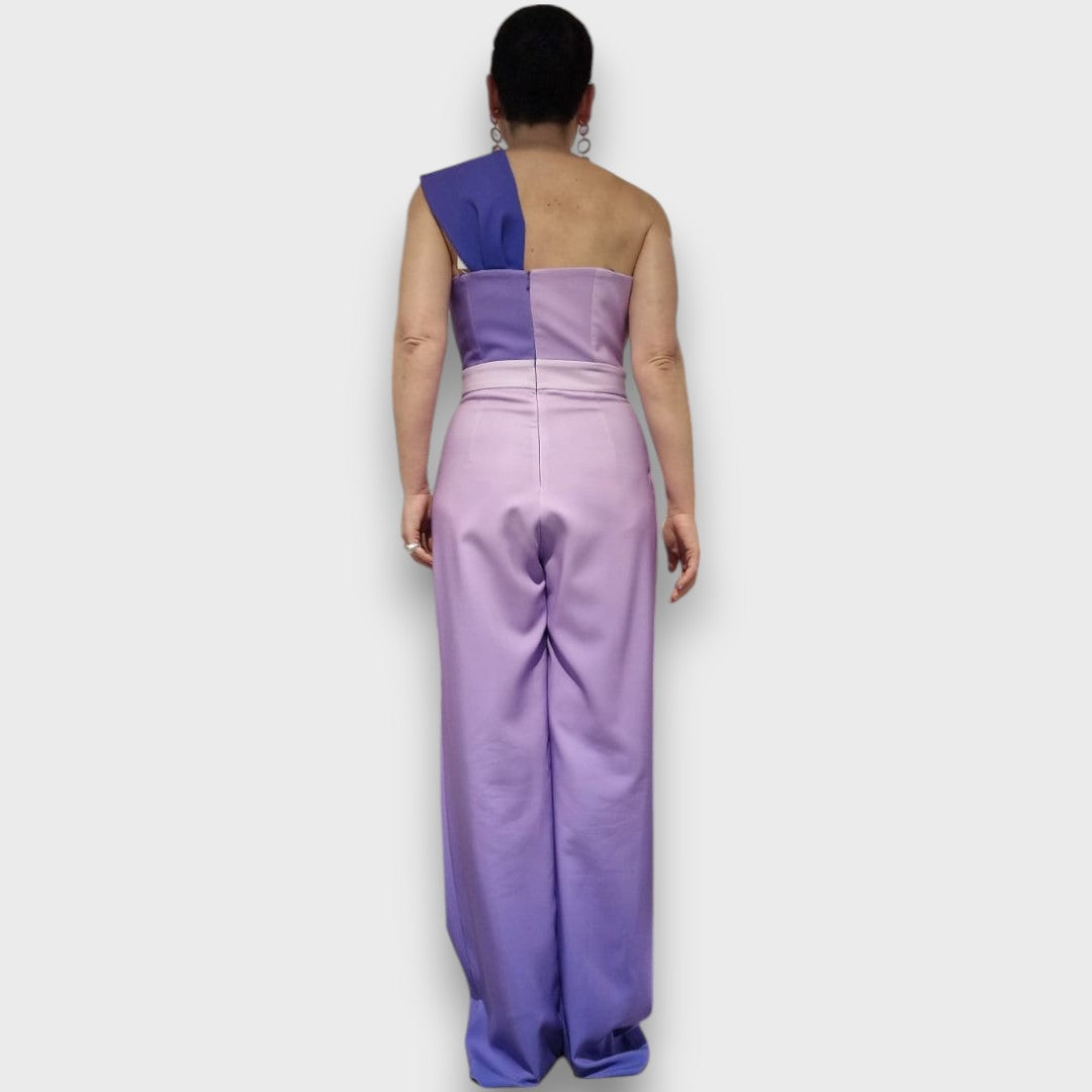 Candia –  Elegantes Jumpsuit mit asymmetrischem Dekolleté Emma Fioretti