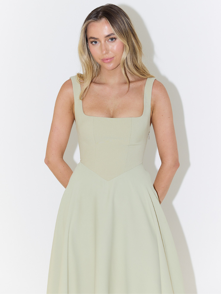 Serenya – Elegantes Midikleid