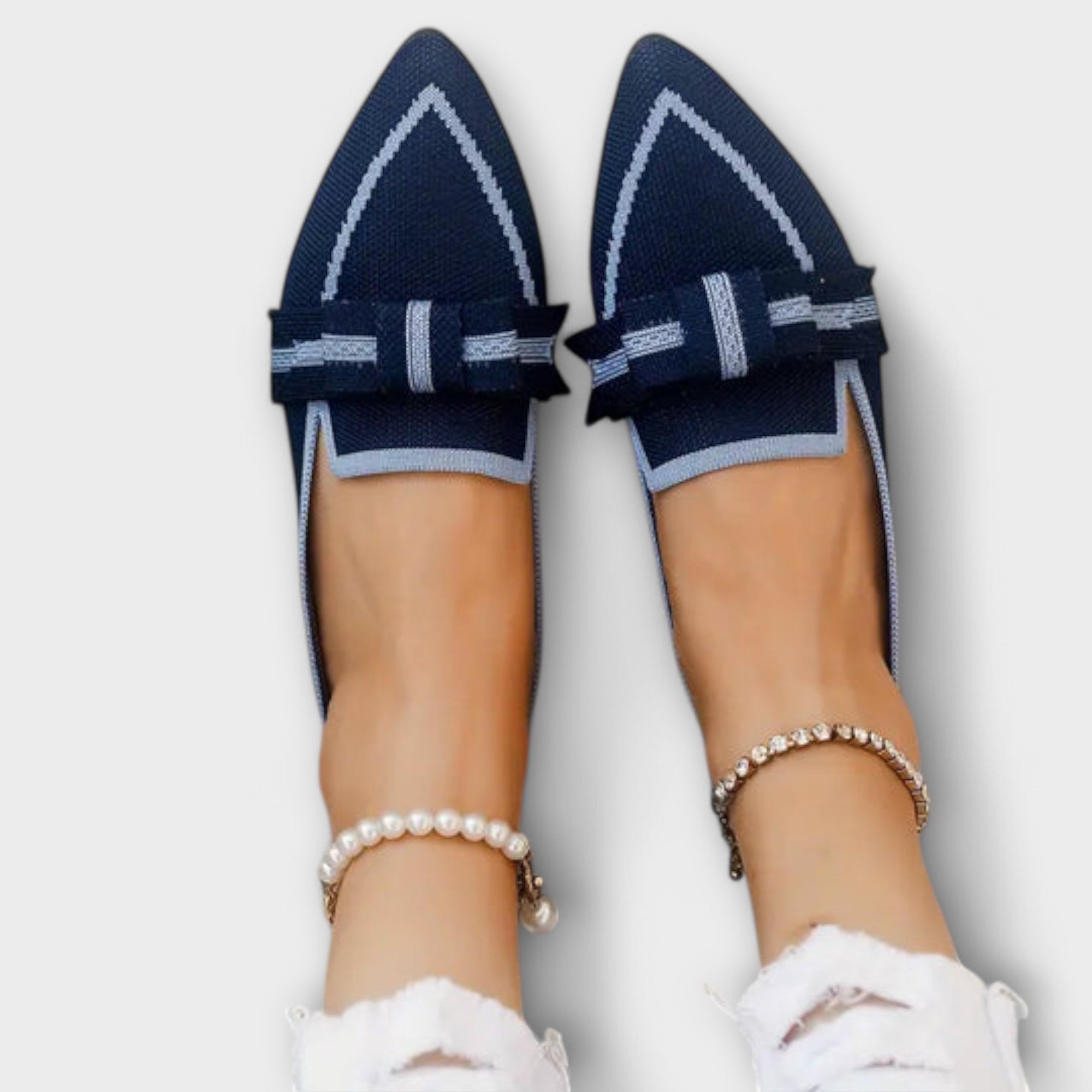 Elanira – Flache Schuhe mit Schleifendetail