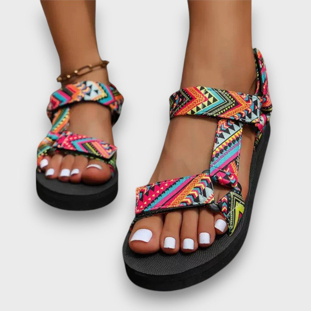 Zanika – Outdoor-Sandalen mit Ethno-Flair
