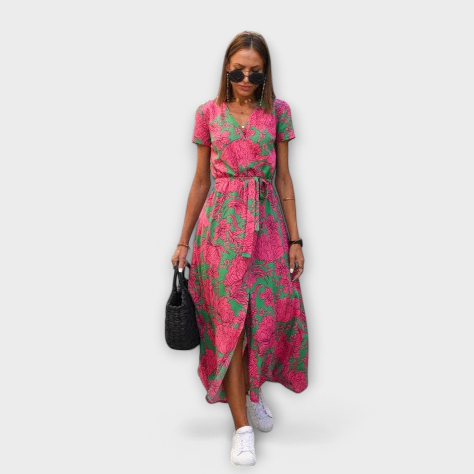Yelina – Midikleid mit Wickeloptik und floraler Energie
