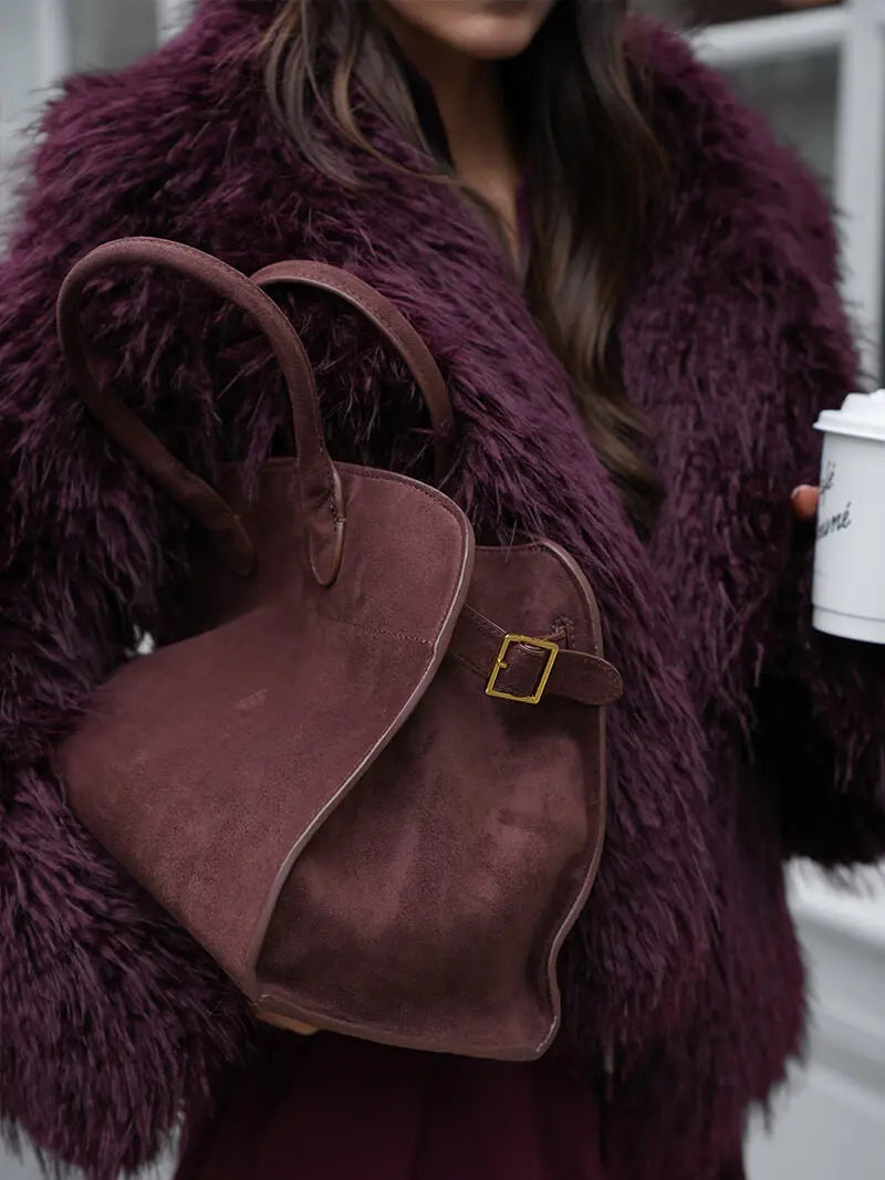 Henna – Vegane Wildleder-Tote mit zeitloser Eleganz - Emma Fioretti