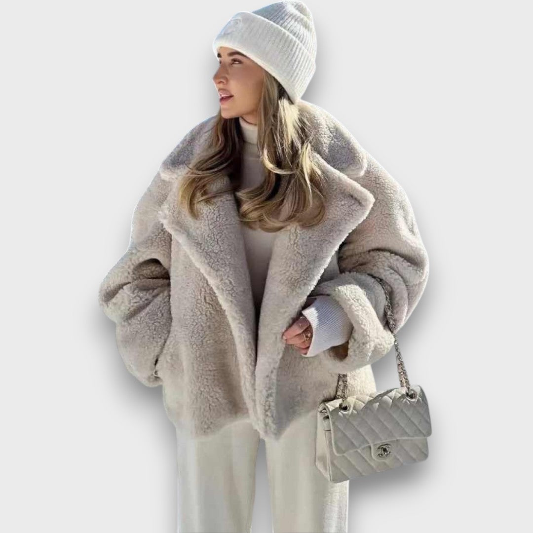 Elvianne – Jacke mit weitem Kragen Emma Fioretti