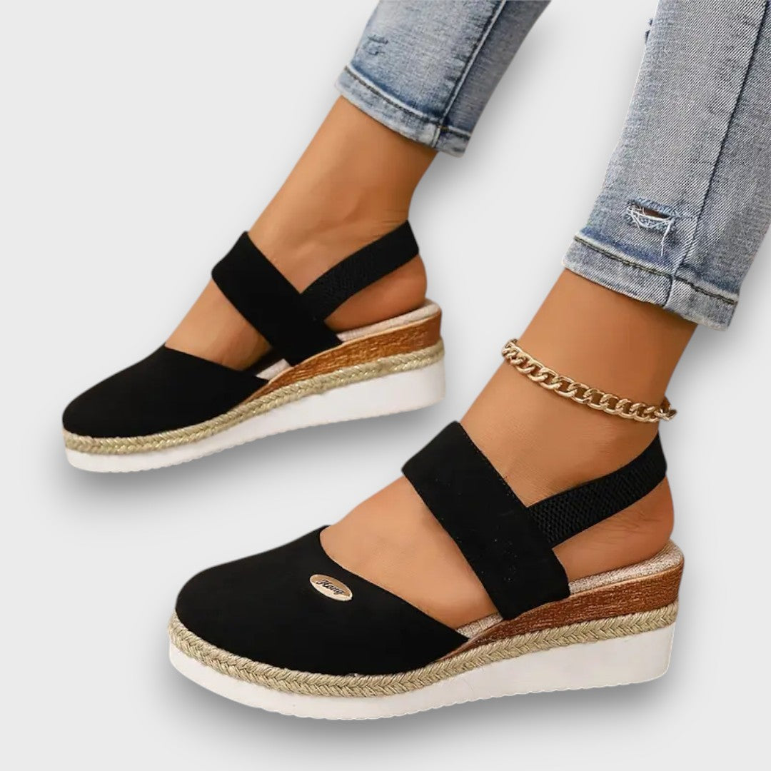 Noreva – Plateau-Sandale mit Komfortdesign