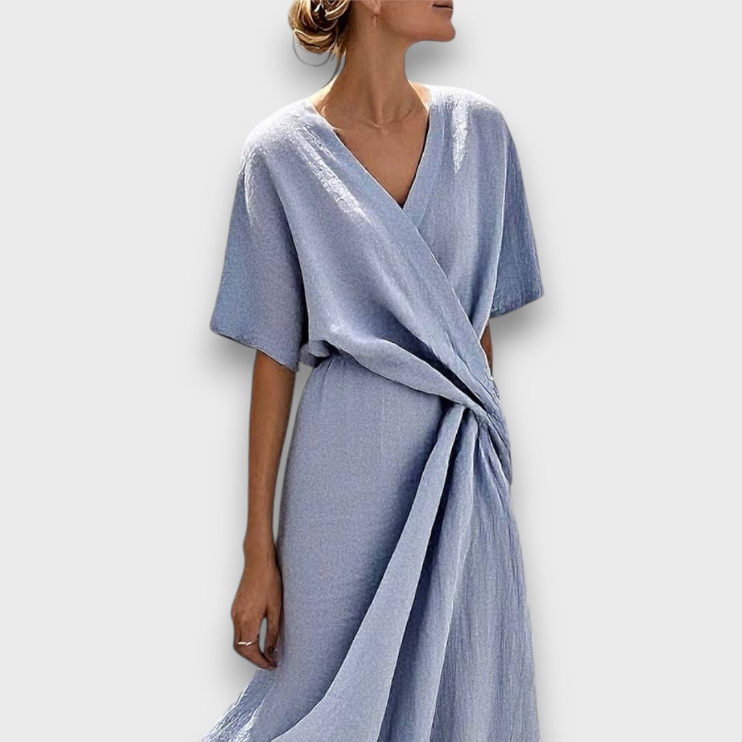 Niviera – Lockeres Kleid mit Wickeloptik