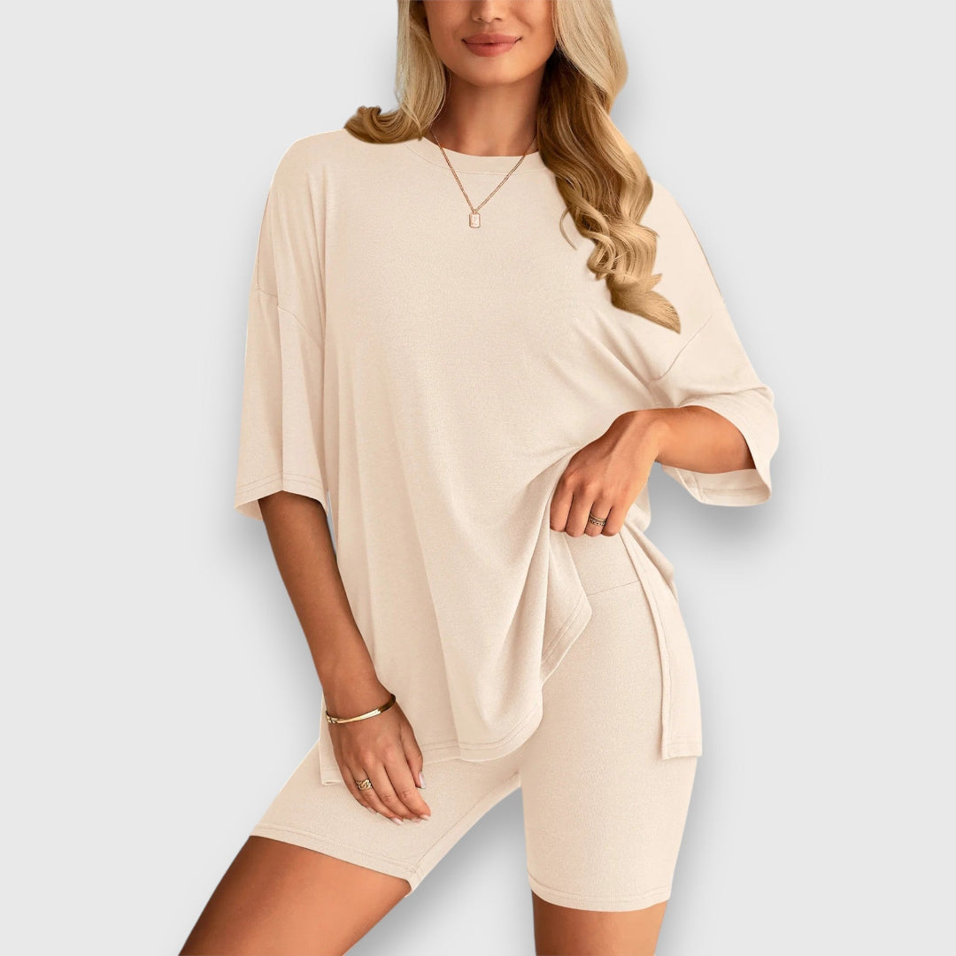 Malia – Lounge-Set aus Oversize-Shirt und Shorts Emma Fioretti