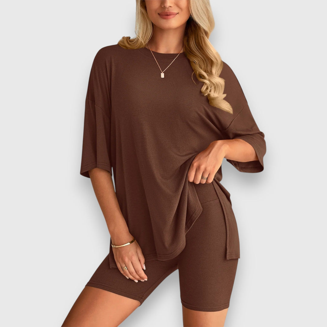 Malia – Lounge-Set aus Oversize-Shirt und Shorts Emma Fioretti