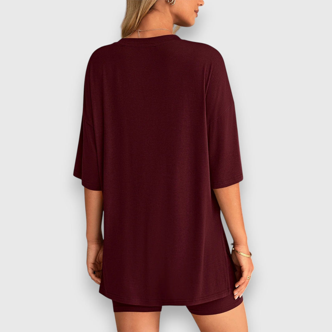 Malia – Lounge-Set aus Oversize-Shirt und Shorts Emma Fioretti