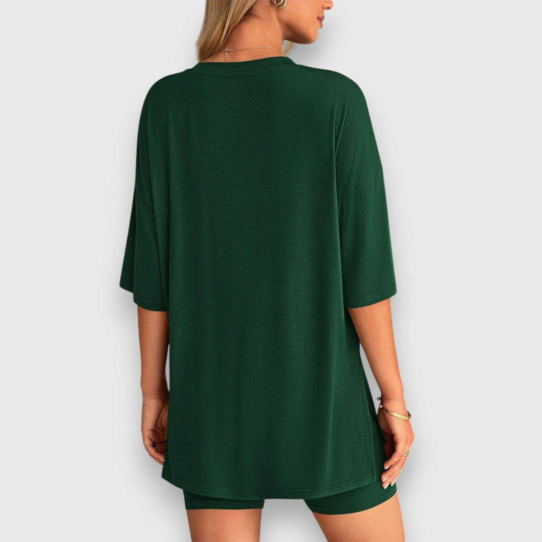 Malia – Lounge-Set aus Oversize-Shirt und Shorts Emma Fioretti