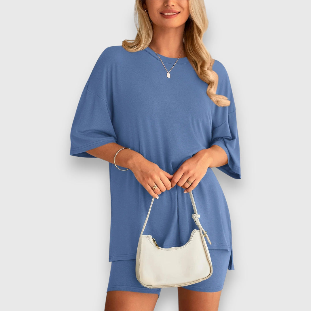 Malia – Lounge-Set aus Oversize-Shirt und Shorts Emma Fioretti